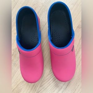 Sanita Pink Clogs -size 37- like new never worn